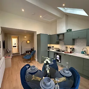 https://central-cambridge-apartments-by-tas.cambridgehotelsuk.com